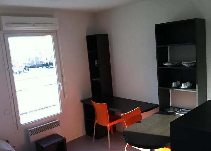 Parc Arena 2* ニーム