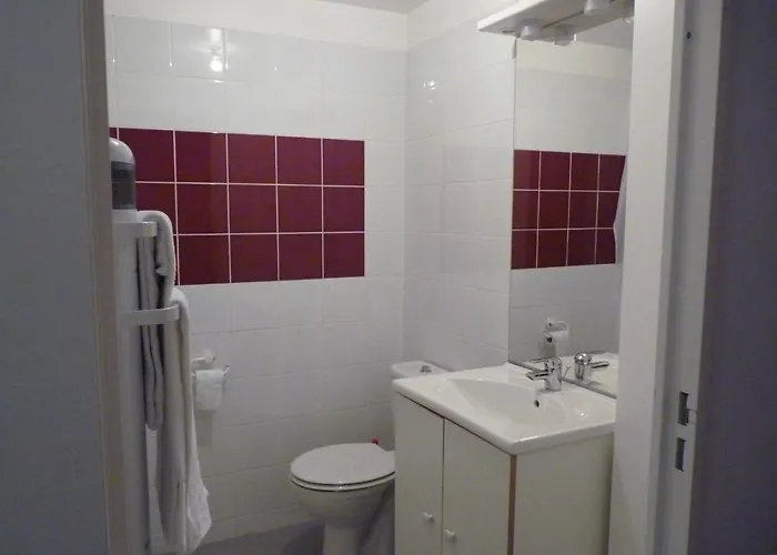 Parc Arena アパートホテル ニーム